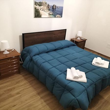 Scirocco E Maestrale Villa เปโตรสิโน ภายนอก รูปภาพ