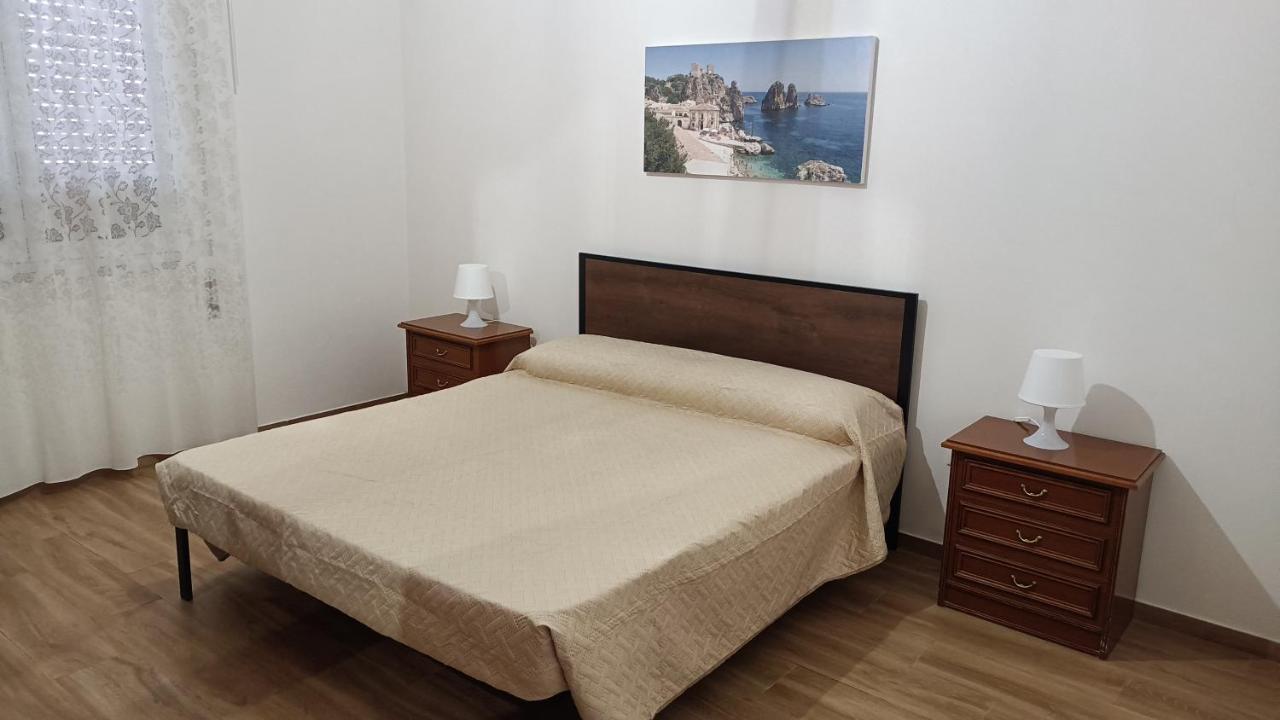Scirocco E Maestrale Villa เปโตรสิโน ภายนอก รูปภาพ