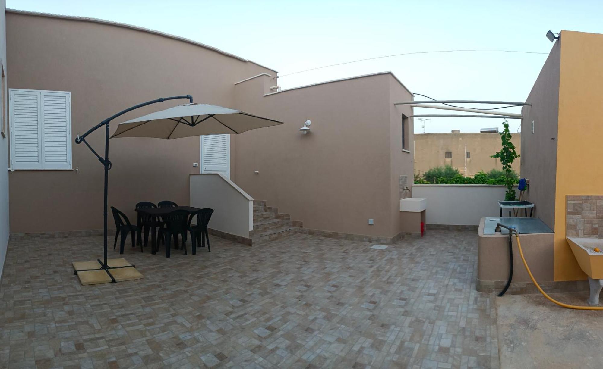 Scirocco E Maestrale Villa เปโตรสิโน ภายนอก รูปภาพ