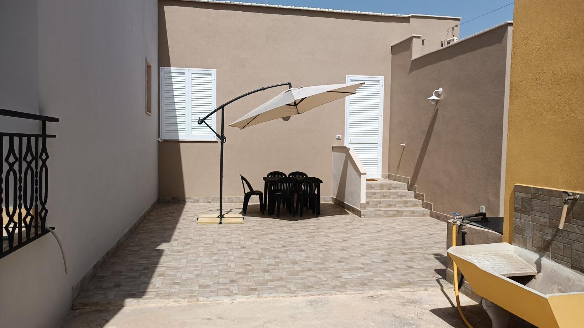 Scirocco E Maestrale Villa เปโตรสิโน ภายนอก รูปภาพ